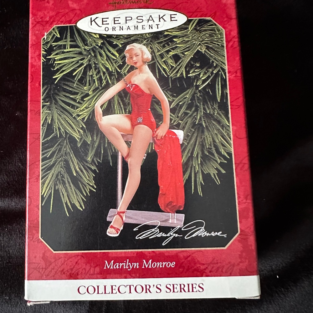 Vintage Hallmark Keepsake Ornament, 1999 collector series Marilyn Monroe